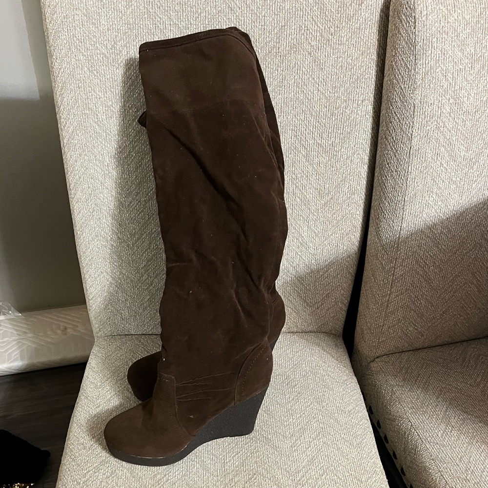 Brown boots